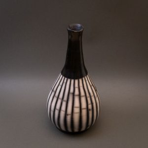 Vase fluted bare raku