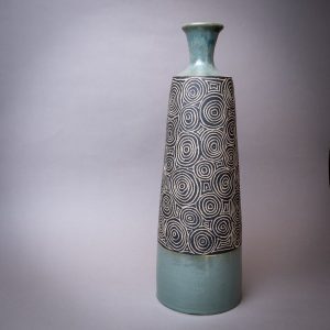 Vase - contrast I.